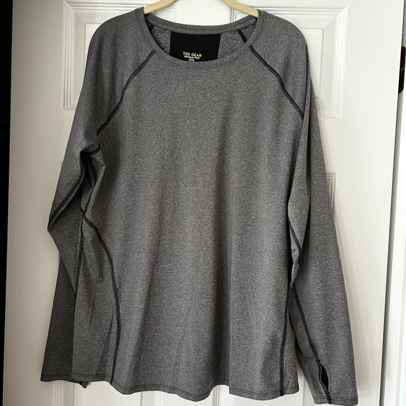 Two Tek Gear Long Sleeve Workout Tops - Picture 4 of 6